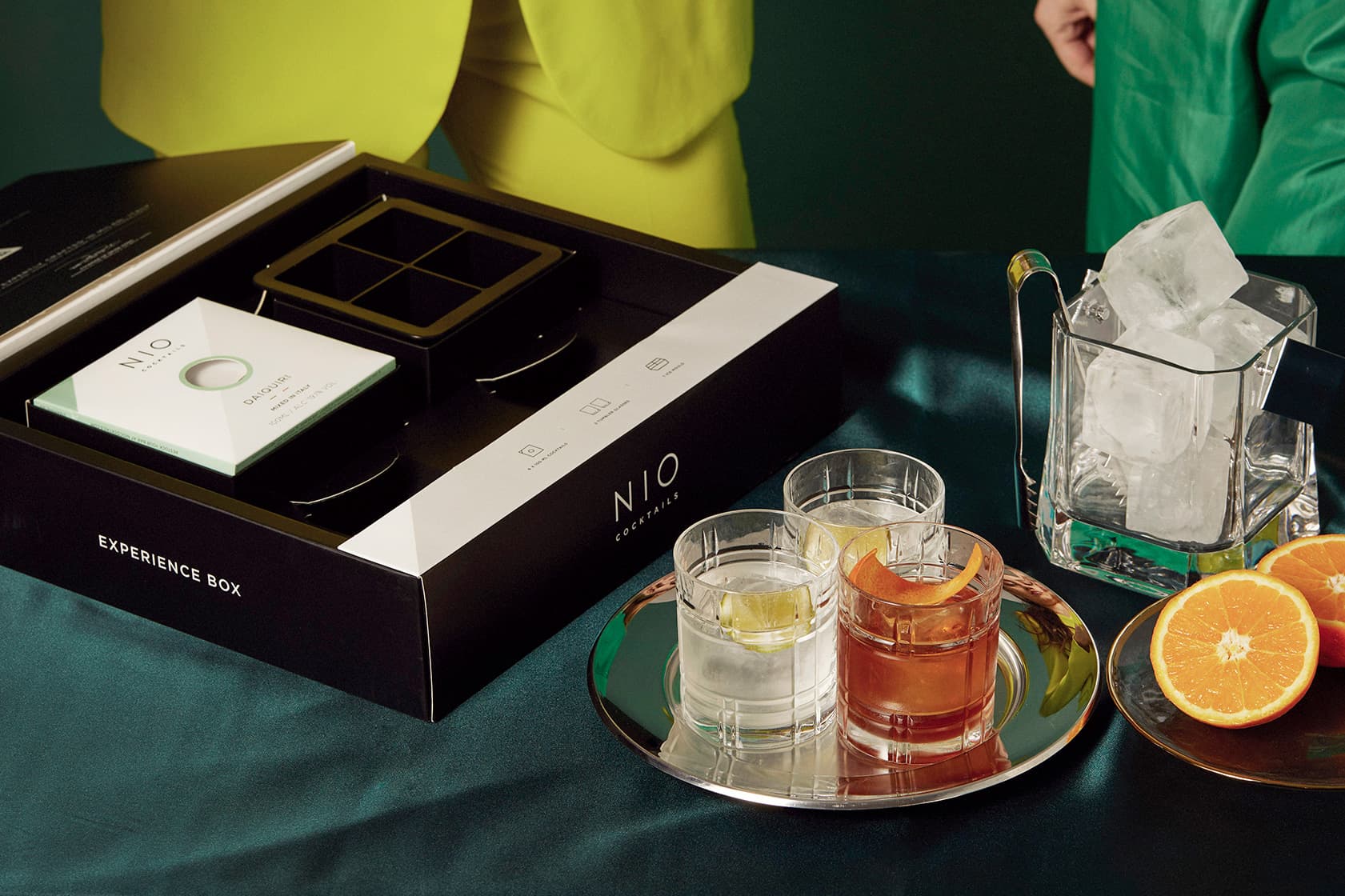 nio-cocktails-experience-box-gift-set